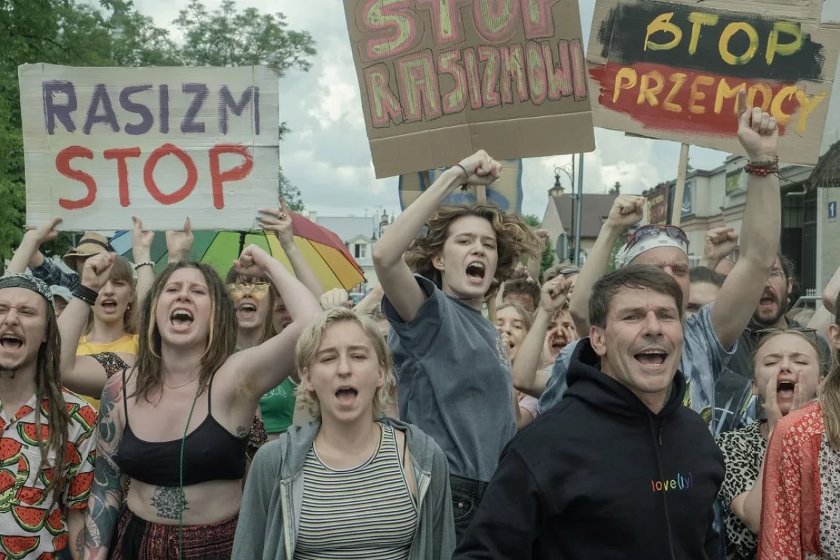 Najpierw kasa, potem masa! Kryptonim Polska z nowymi plakatami!