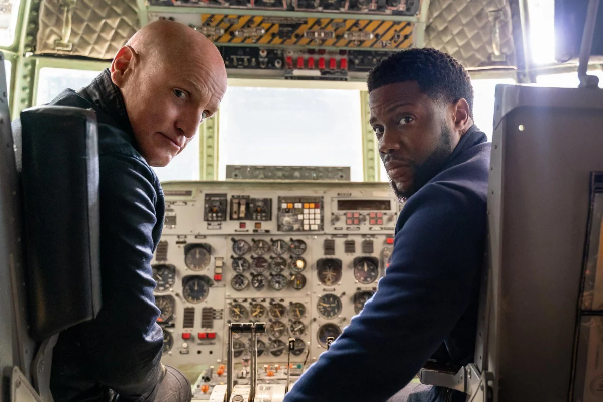 Zobaczcie zwiastun filmu akcji Człowiek z Toronto! Netflix połączył Harta i Harrelsona w idealny duet