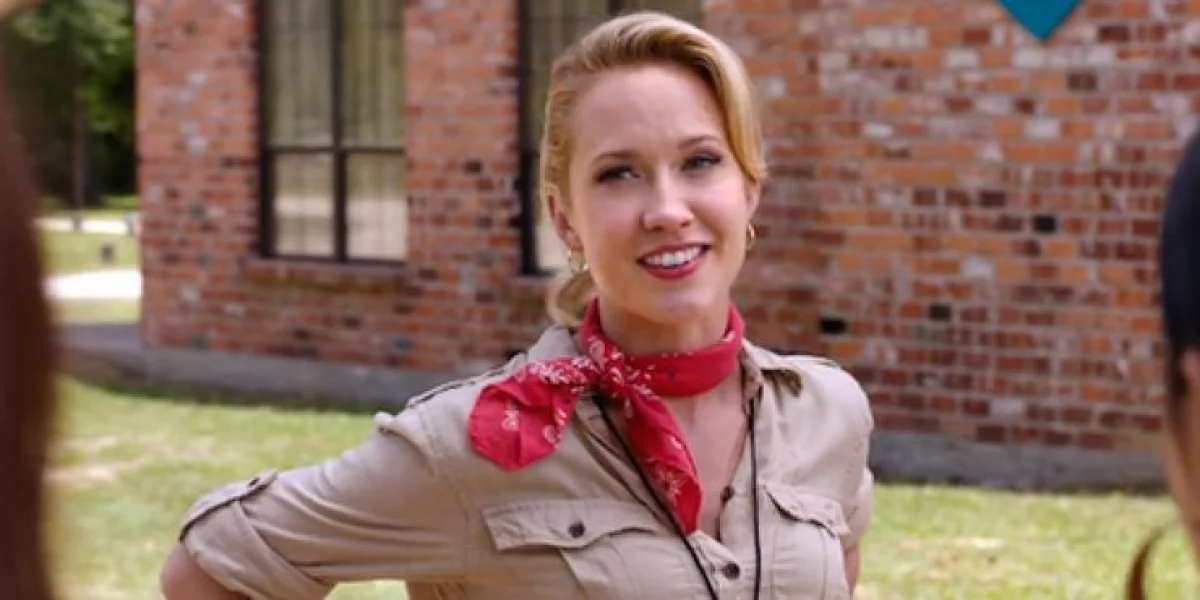 Anna Camp zagra główną rolę w horrorze From Black!