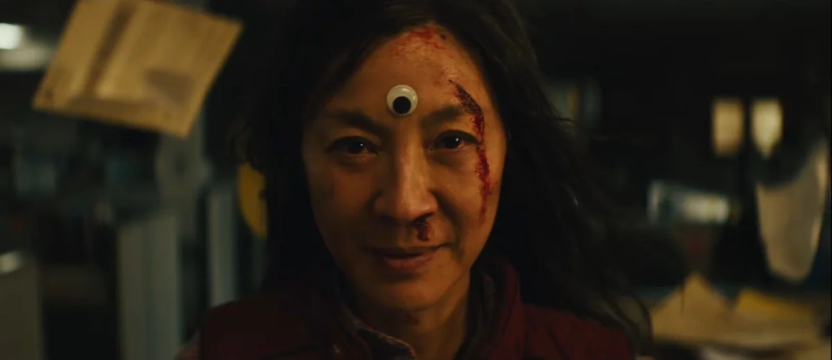 Everything Everywhere All At Once - Michelle Yeoh w nieskończonym multiwersum! Nowy zwiastun filmu A24!