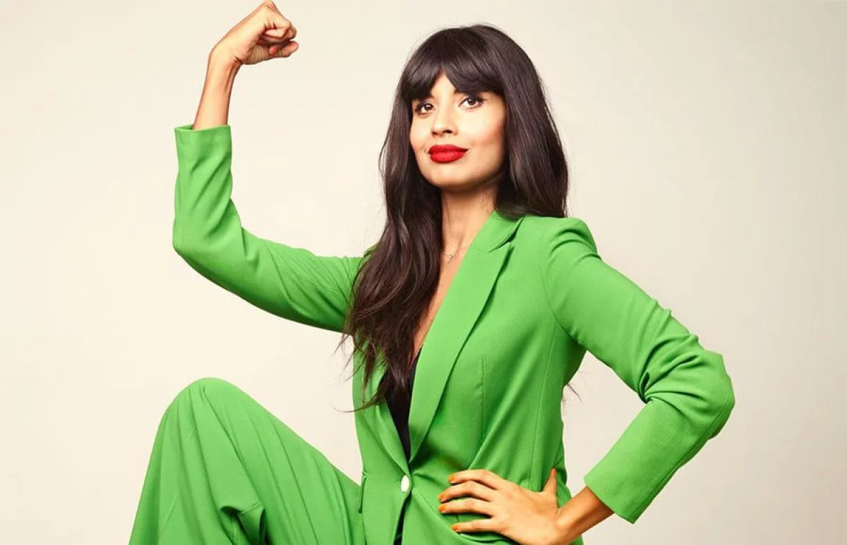 Jameela Jamil potwierdza udział w She-Hulk i pokazuje swój trening scen walki!