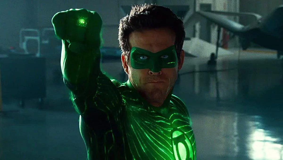 Liga Sprawiedliwości - Ryan Reynolds odnosi się do plotek powrotu jako Zielona Latarnia