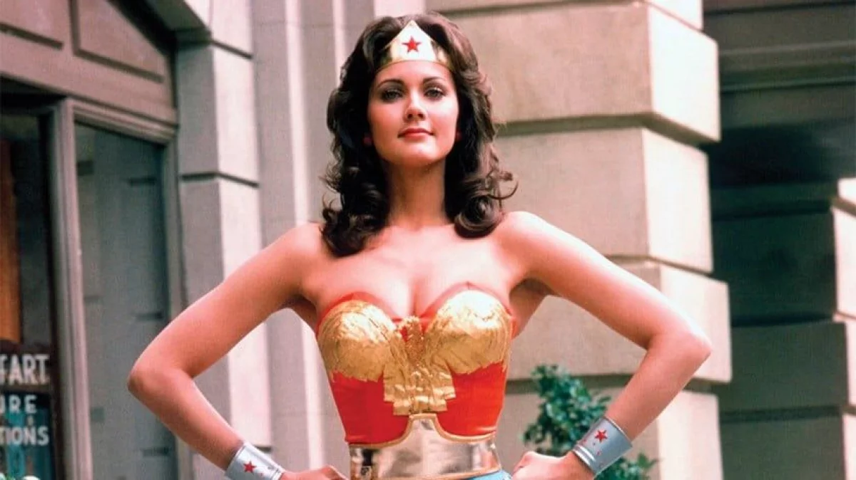 The Flash - Lynda Carter powróci do roli Wonder Woman?