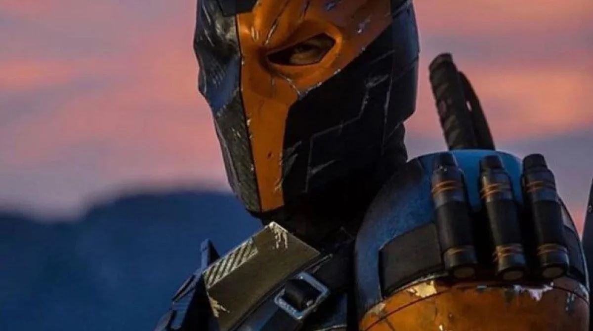 Liga Sprawiedliwości - Deathstroke w Snyder Cut? Kolejny aktor przy dokrętkach
