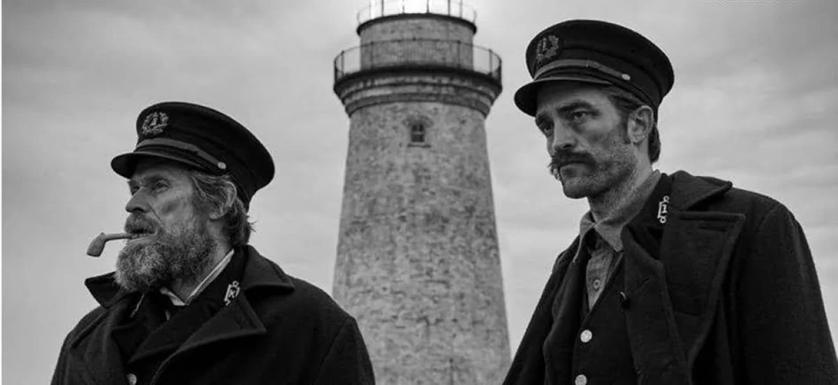 The Lighthouse - zwiastun horroru z Willemem Dafoe i Robertem Pattinsonem!