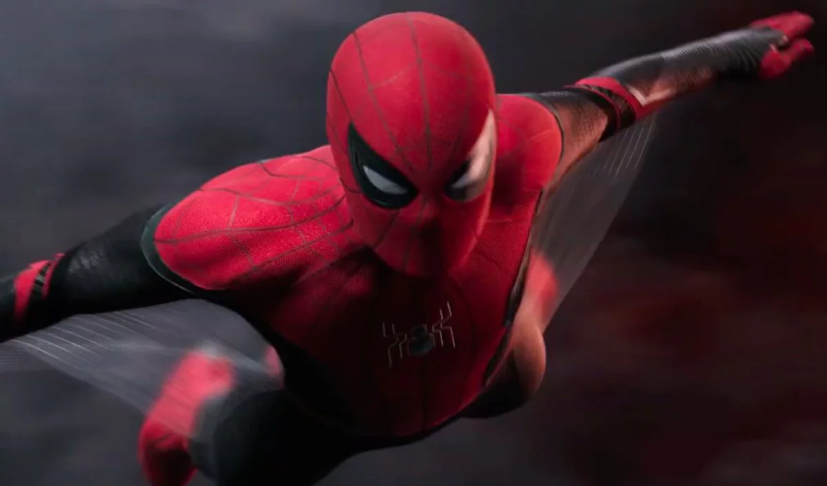 Spider-Man: Daleko od domu - kostiumy człowieka-pająka w nowej zapowiedzi
