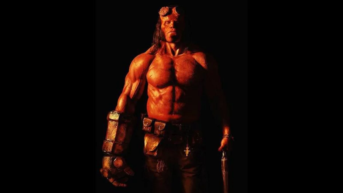 Nadchodzi apokalipsa! Hellboy w całej okazałości na nowym plakacie!