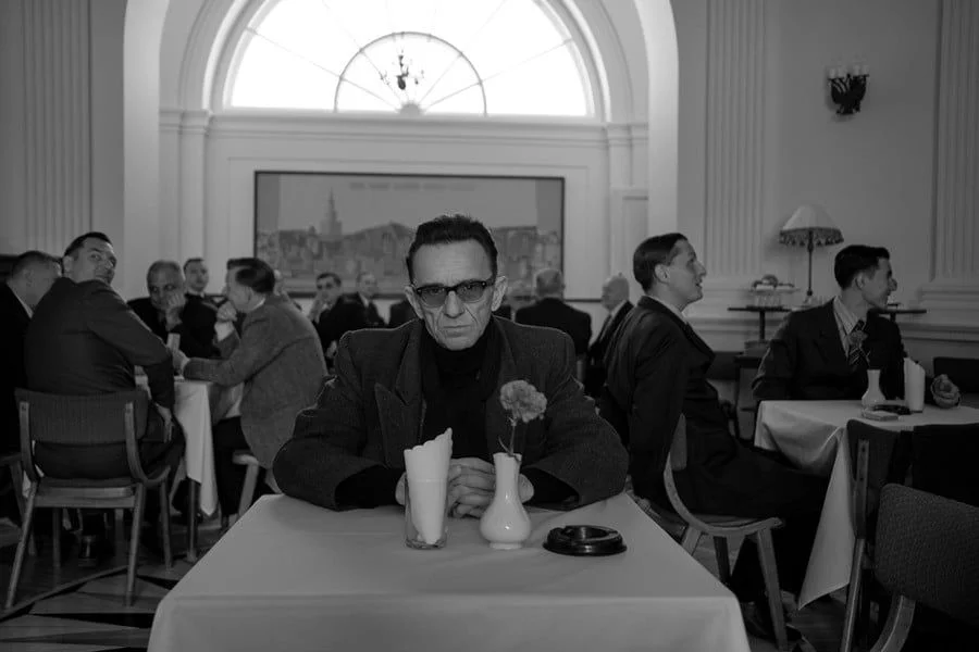 Pan T. - recenzja filmu opowiadającego o losach artysty w powojennej Warszawie