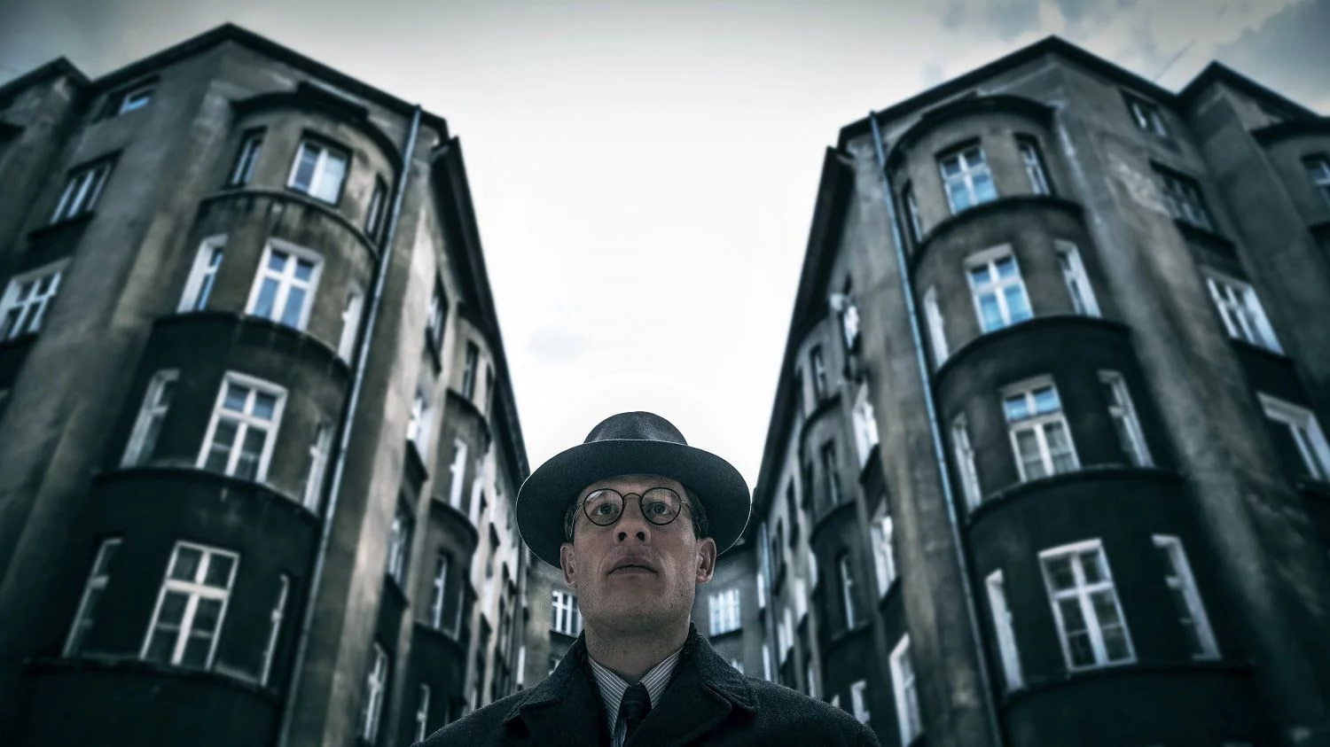 Obywatel Jones - recenzja filmu Agnieszki Holland, który zdobył Złote Lwy (44. FPFF)