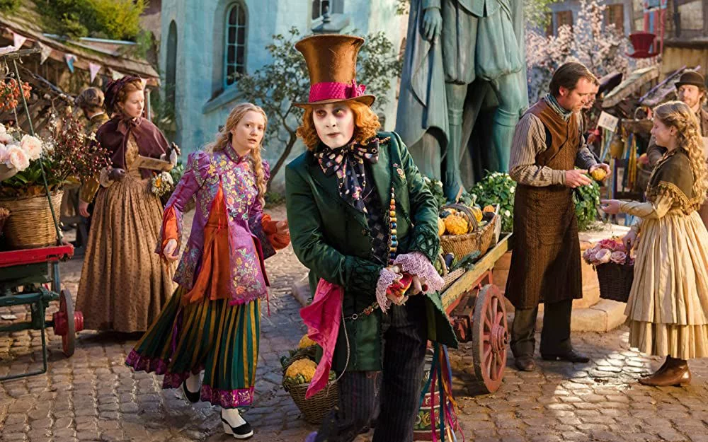 Alicja po drugiej stronie lustra - recenzja filmu