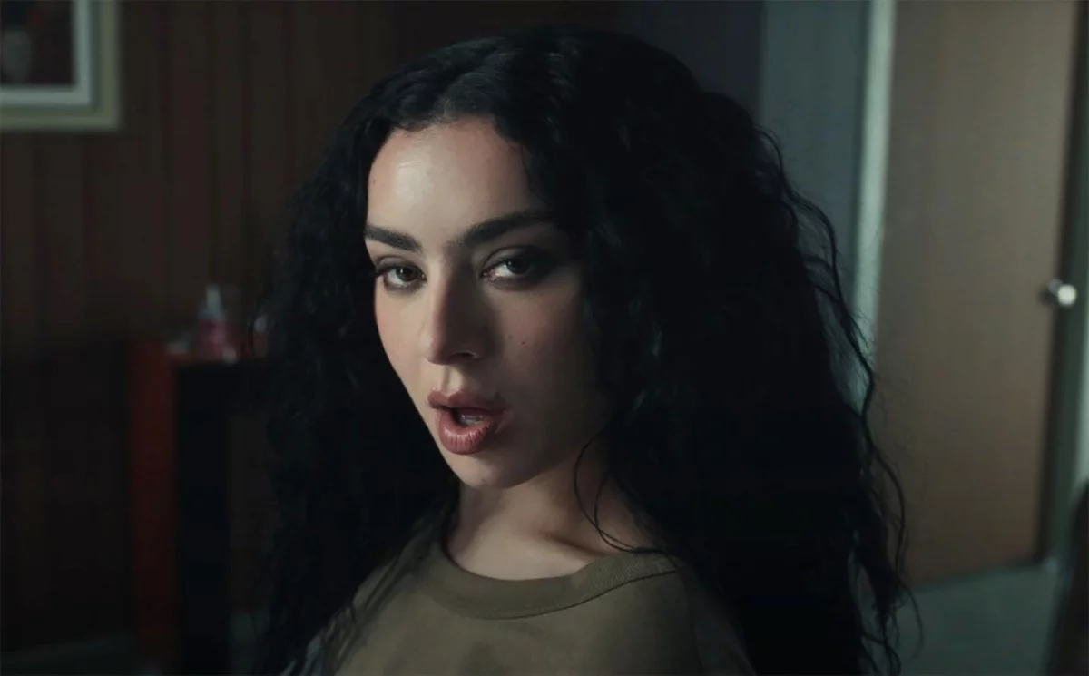 Sacrifice z Chrisem Evansem i Anyą Taylor-Joy powiększa swą obsadę o znane nazwiska! Charli XCX, Cassel i wiele innych