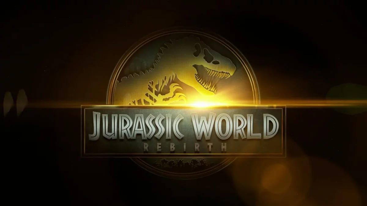 Bohaterowie Jurassic World Rebirth na ujęciu z jajem dinozaura