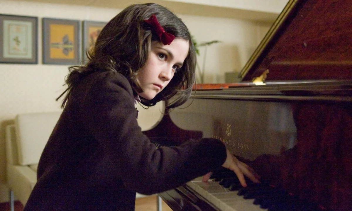 Trwają prace nad kolejną odsłoną serii Sierota. Isabelle Fuhrman zdradza czego możemy spodziewać się po horrorze