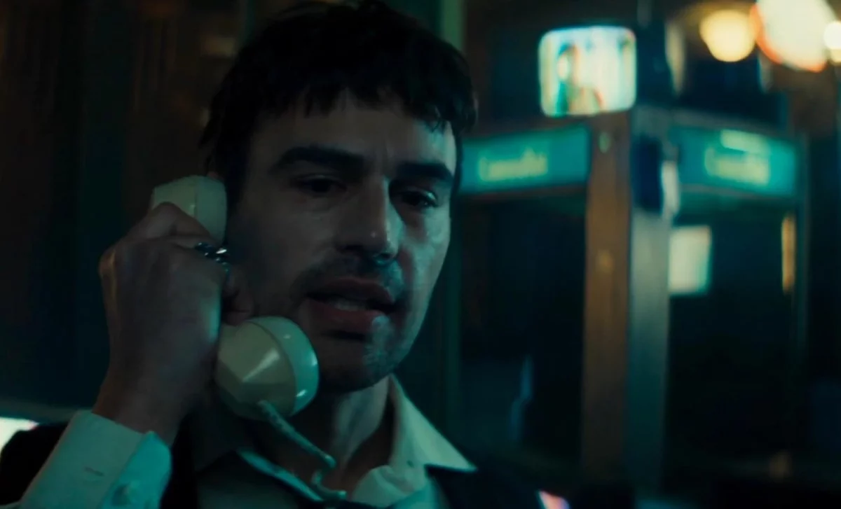 Theo James ponownie w roli gangstera. Aktor dołącza do obsady filmu The Bookie and the Bruiser