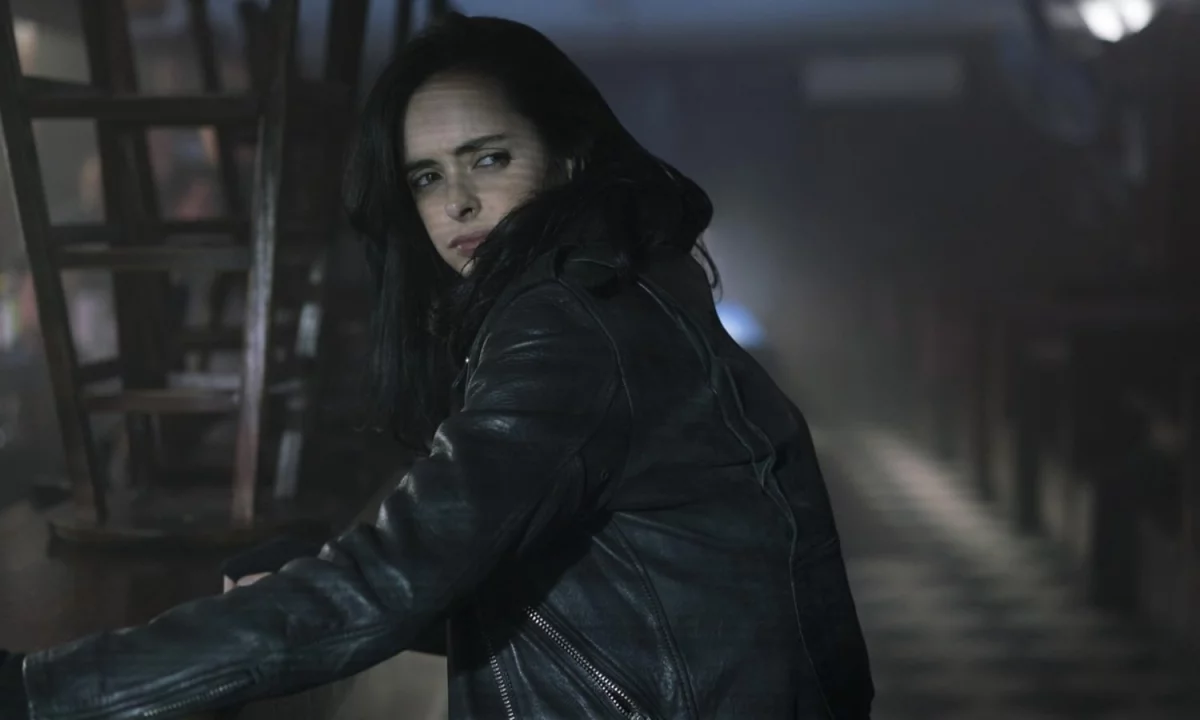 Daredevil: Odrodzony. Jessica Jones na pierwszych zdjęciach zza kulis 2. sezonu!