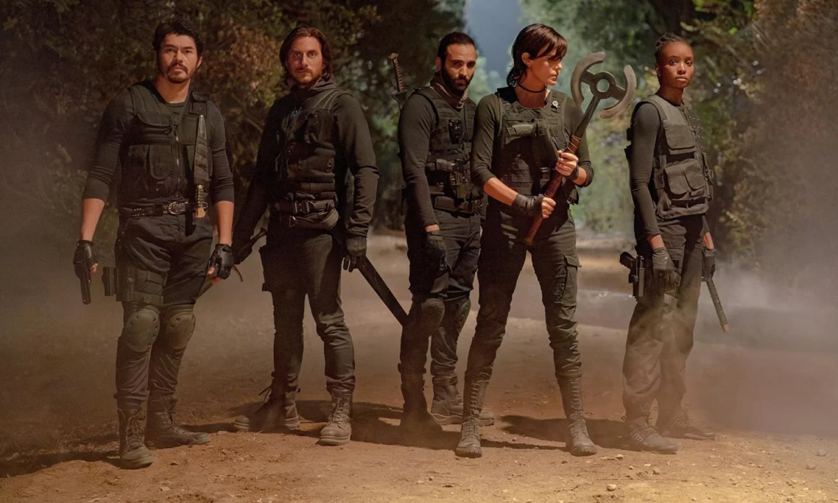 The Old Guard 2. Charlize Theron i Veronica Ngo w epickiej scenie akcji na nowym klipie z filmu