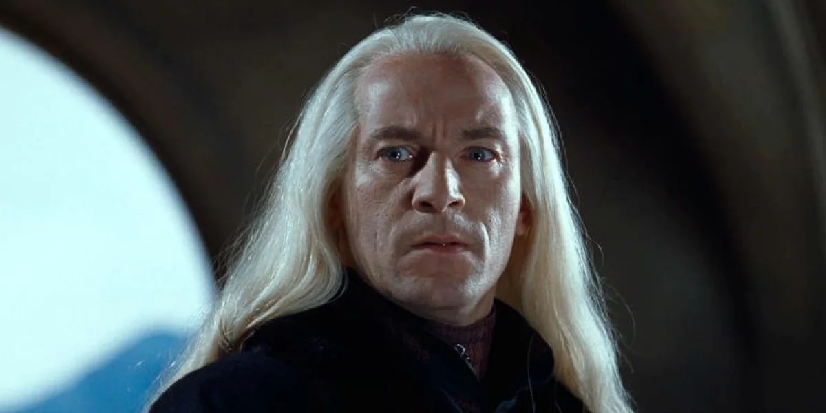 Jason Isaacs reaguje na nowego Lucjusza Malfoya. 