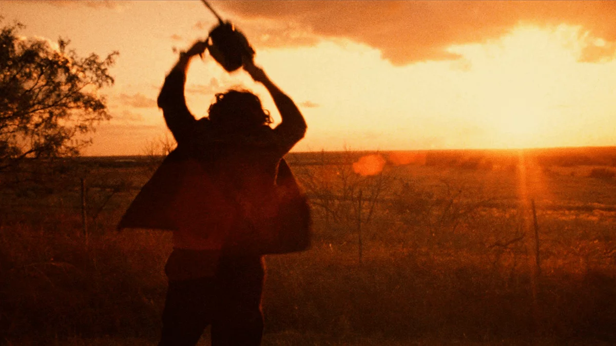 A24 przejęło prawa do Teksańskiej masakry. JT Mollner i Glen Powell na pokładzie