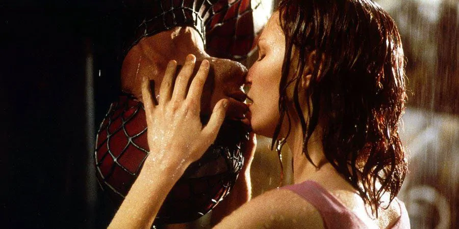 Kirsten Dunst źle wspomina kręcenie słynnej sceny pocałunku w Spider-Manie.  To było żałosne 