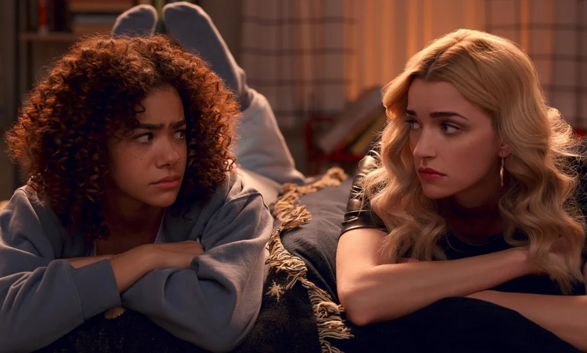 Młodzieżowy przebój Netflixa z kolejnym sezonem. Ginny & Georgia z zamówieniem na 4. sezon