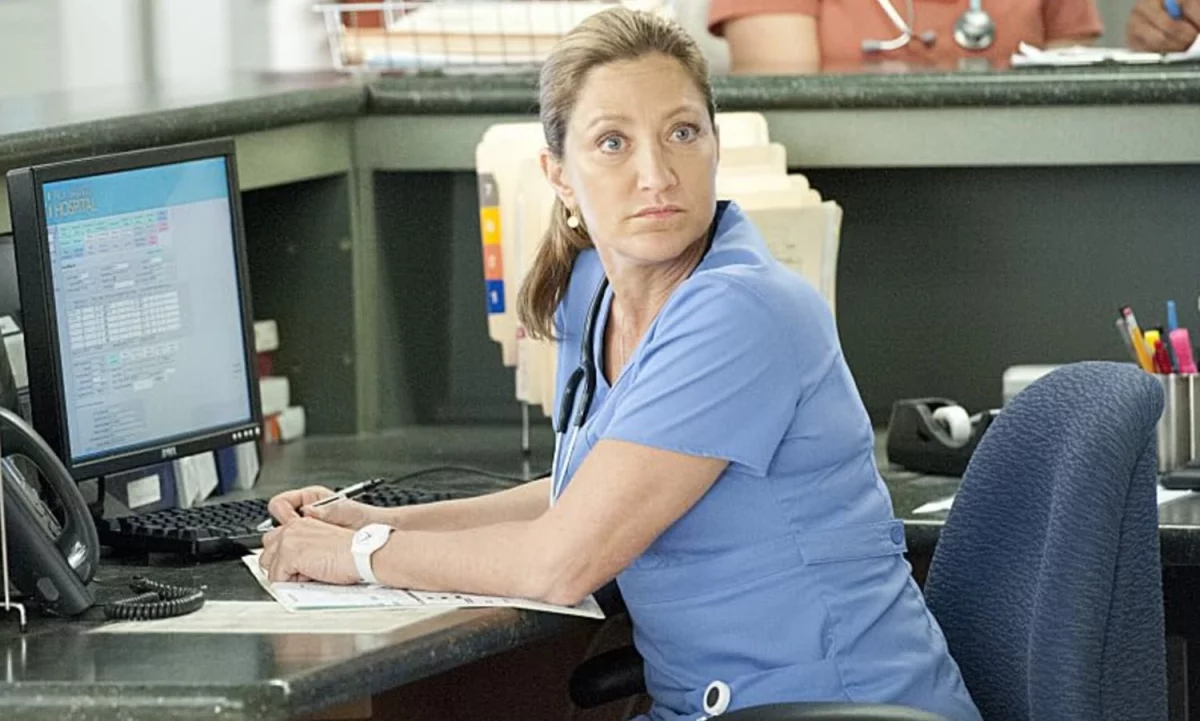 Sequel Siostry Jackie zmierza donikąd? Edie Falco nie ma dobrych wieści o powrocie serialu