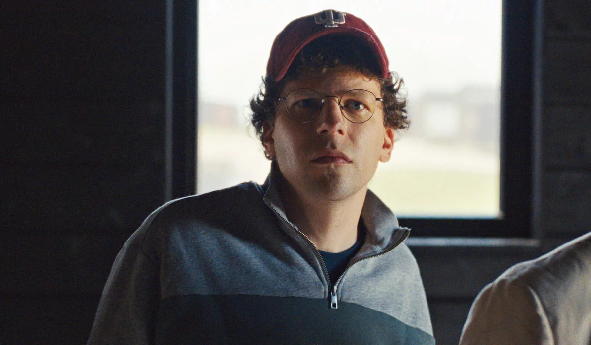 Jesse Eisenberg pozbywa się nerki. Odda ją obcej osobie