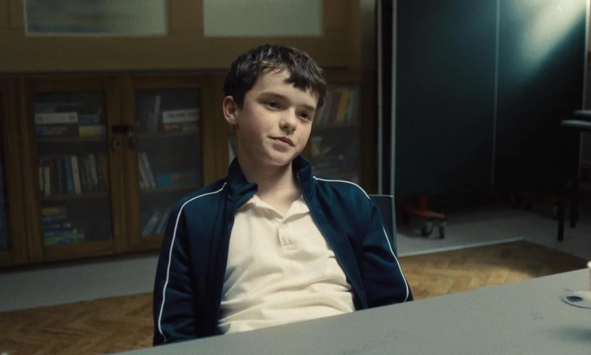 Reżyser serialu Dojrzewanie pracuje nad nowym projektem dla Netflix. Będzie to adaptacja sztuki Eat The Rich