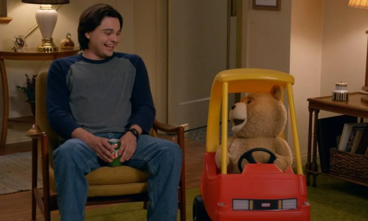 Serial Setha MacFarlane'a powraca po długiej przerwie. Ted z nowymi odcinkami już w marcu