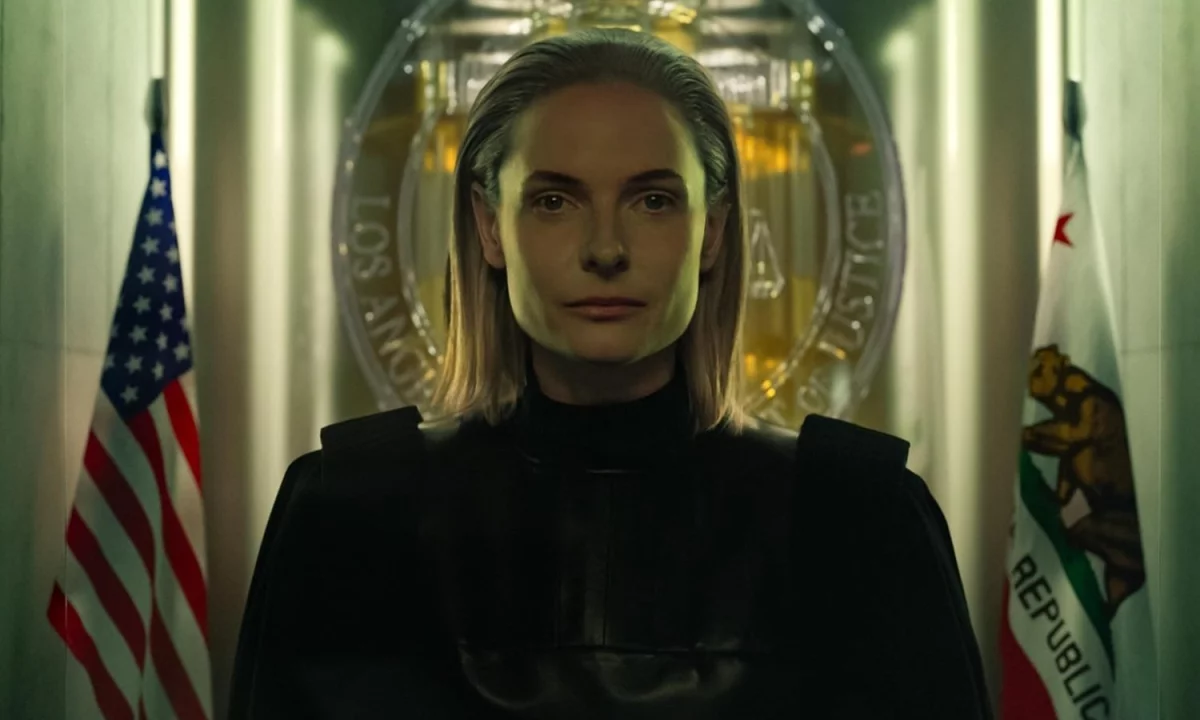 Kolejne spojrzenie na Peaky Blinders: Nieśmiertelny. Rebecca Ferguson na nowym zdjęciu z filmu