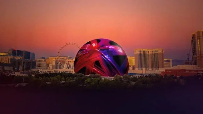 Lenovo definiuje nową erę hybrydowej AI dzięki spersonalizowanemu, percepcyjnemu i proaktywnemu portfolio AI na Tech World