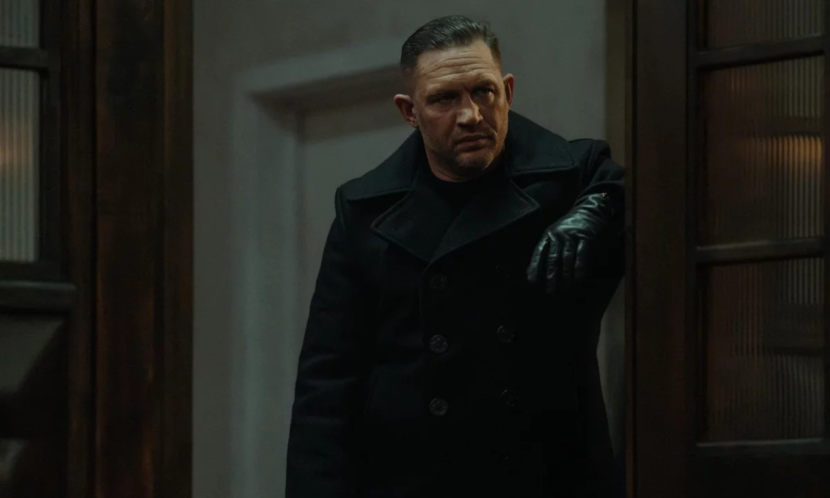 2. sezon Strefy gangsterów na nowych zdjęciach. Tom Hardy ponownie jako Harry Da Souza