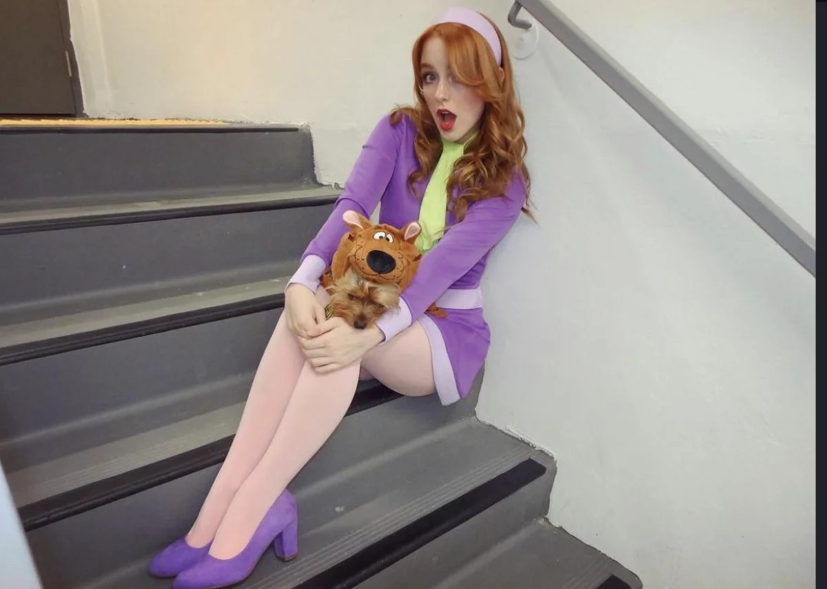 Mckenna Grace jako Daphne w aktorskiej wersji Scooby-Doo od Netflixa! Wygląda niesamowicie!