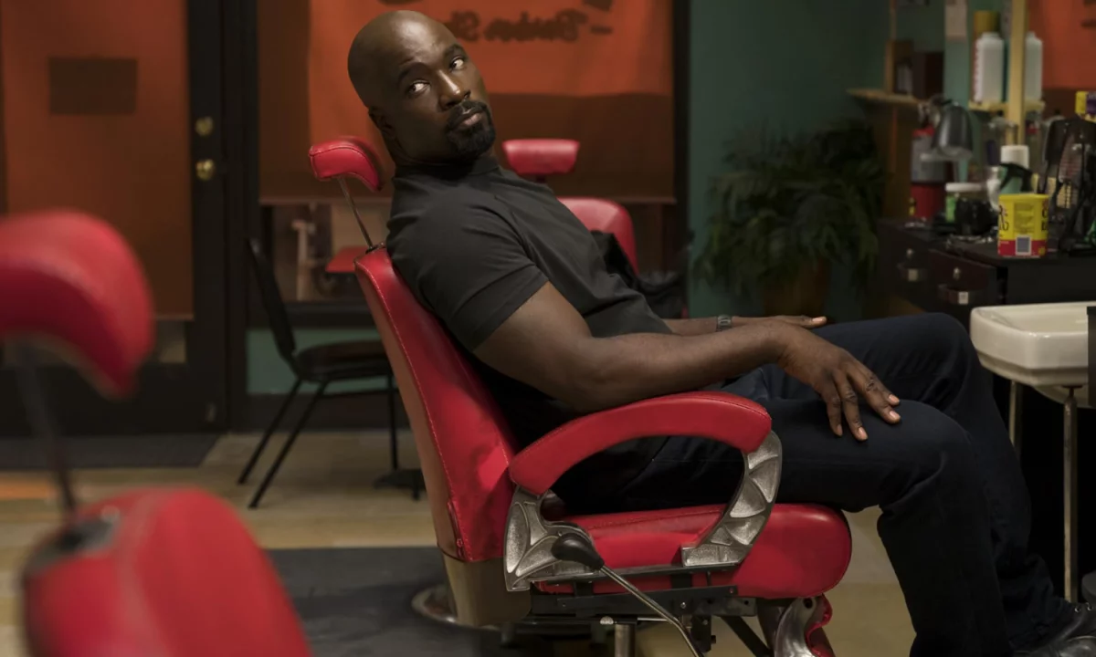 Mike Colter potwierdza plotki. Aktor negocjuje powrót do roli Luke'a Cage'a
