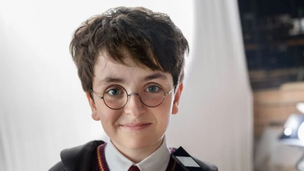 Pierwsze oficjalne zdjęcie z serialowego Harry’ego Pottera! Zwiastun pojawi się już jutro?