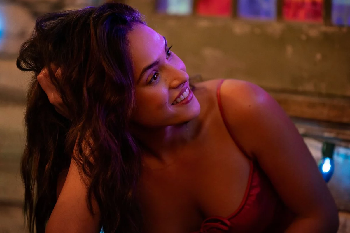 Adria Arjona faktycznie wcieli się w Wonder Woman w Supermanie 2? Fani twierdzą, że wideo z siłowni temu dowodzi