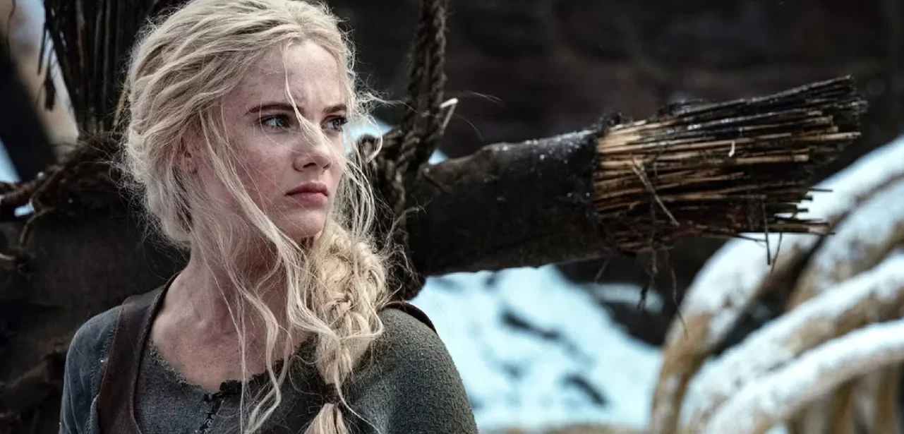 Freya Allan zapewnia, że Hemsworth godnie zastąpi Cavilla