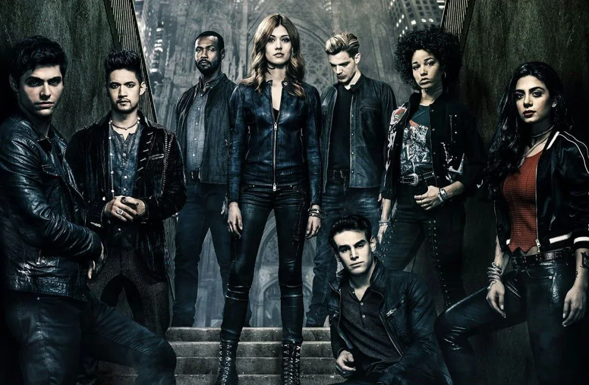 Co obejrzeć po: Shadowhunters? Seriale podobne do młodzieżowego fantasy