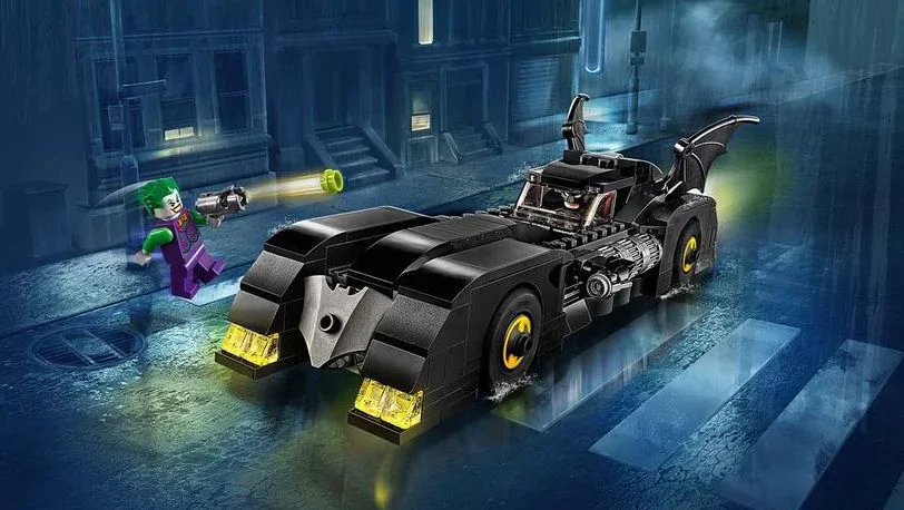 Składamy zestaw LEGO Batmobile w pogoni za Jokerem!