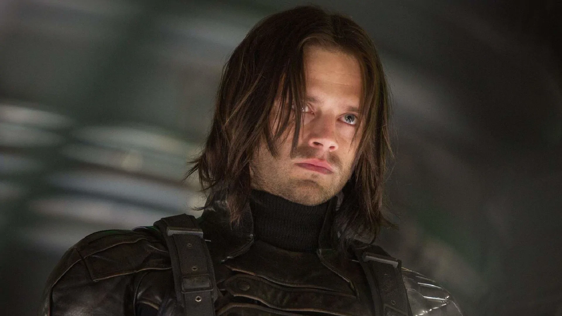 Tak prezentuje się Sebastian Stan z bujną czupryną na nowych zdjęciach z planu Thunderbolts