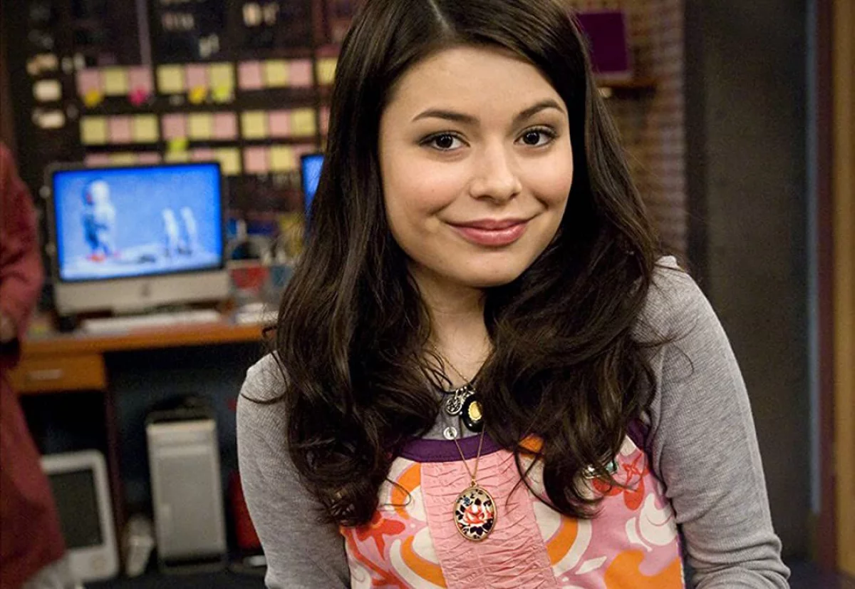 Miranda Cosgrove w komedii romantycznej Netflixa!