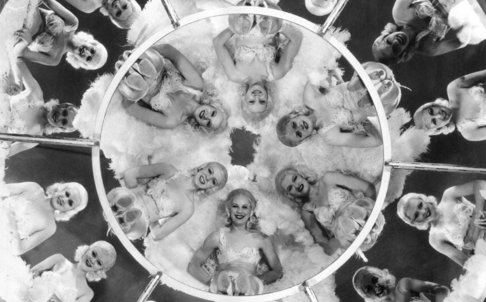 Kadr z filmu Fashions of 1934