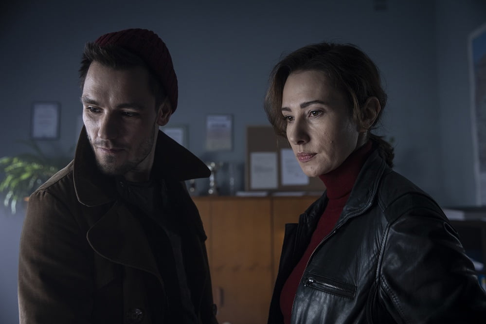 Szadź; odcinek 1; Aleksandra Popławska - Agnieszka Polkowska; Bartosz Gelner - Tomasz Mrówiec; Fot. TVN