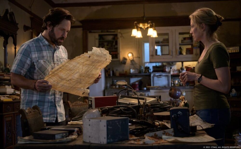 Pogromcy duchów. Dziedzictwo - Paul Rudd i Carrie Coon na nowym zdjęciu z kontynuacji!